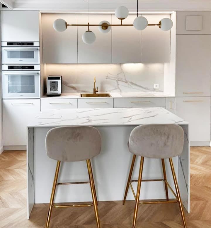 Cocina a medida diseñada por Muebles Huertas en Lourenzá